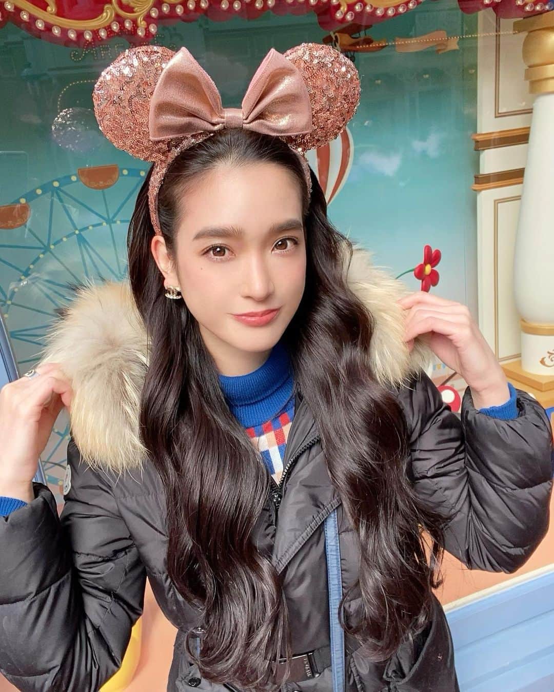 太田麻美のインスタグラム：「ずっと行きたかった夢の国🏰💖  #disneyland #disney #tokyodisneyland #tdl #ootd #mickeymouse #ディズニーランド #ディズニー #ディズニーコーデ #ディズニーカチューシャ」