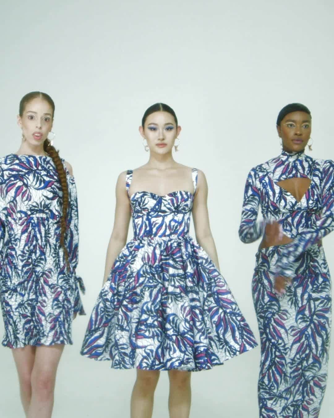 Fashion Weekのインスタグラム：「@claudekameni celebrates their FW 22 collection with vibrant color」