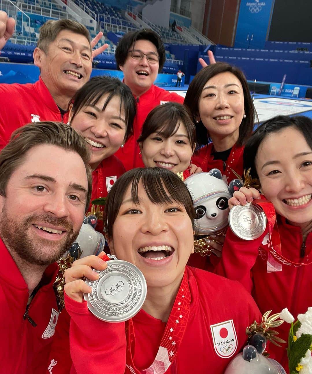 ジェームス・ダグラス・リンドのインスタグラム：「The silver medal selfie 🥈🇯🇵」