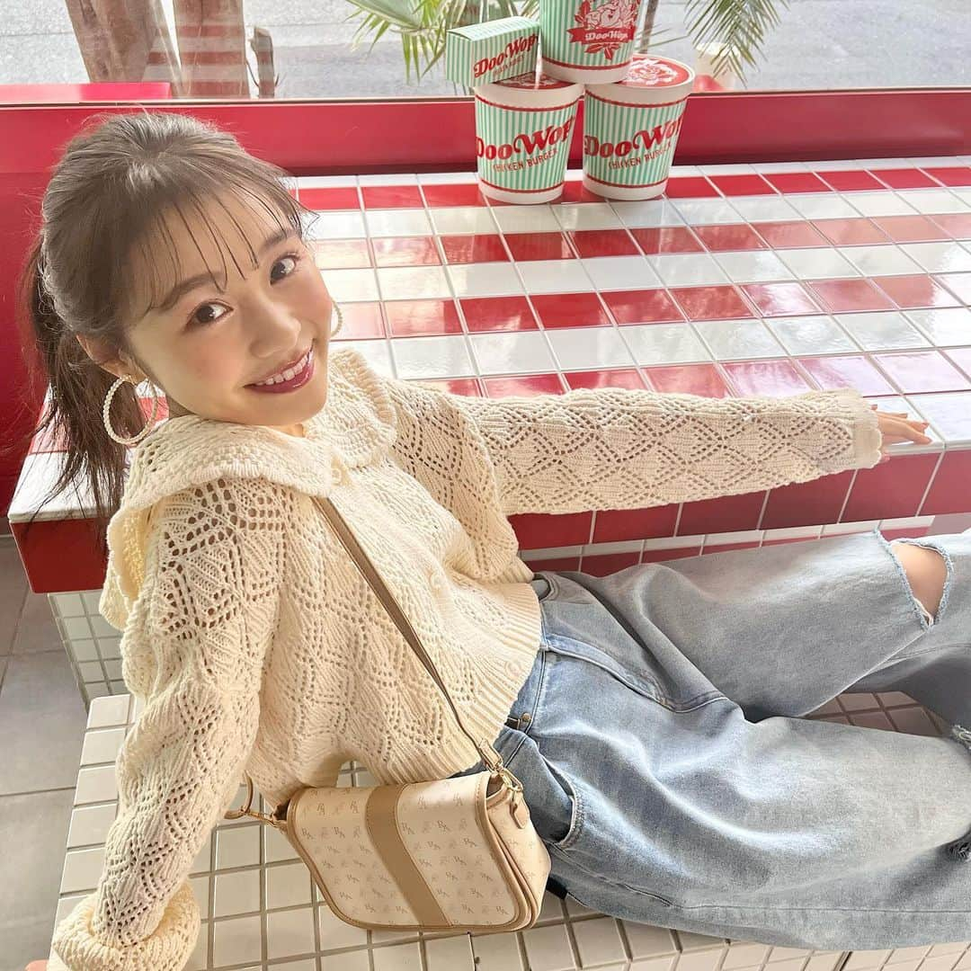 林芽亜里さんのインスタグラム写真 - (林芽亜里Instagram)「🎀 ⁡ 今日は充実した時間を過ごせました⏰‪ 𓈒𓏸 みんなはどんな1日だったかな？ ⁡ ⁡ レピピのオフショ🍗 ニコラTVも見てくださ〜い\(◡̈)/ ⁡ #ニコラ #ニコラ3月号発売中 #レピピアルマリオ #めあレピ #林芽亜里」2月23日 17時44分 - meari__hayashi