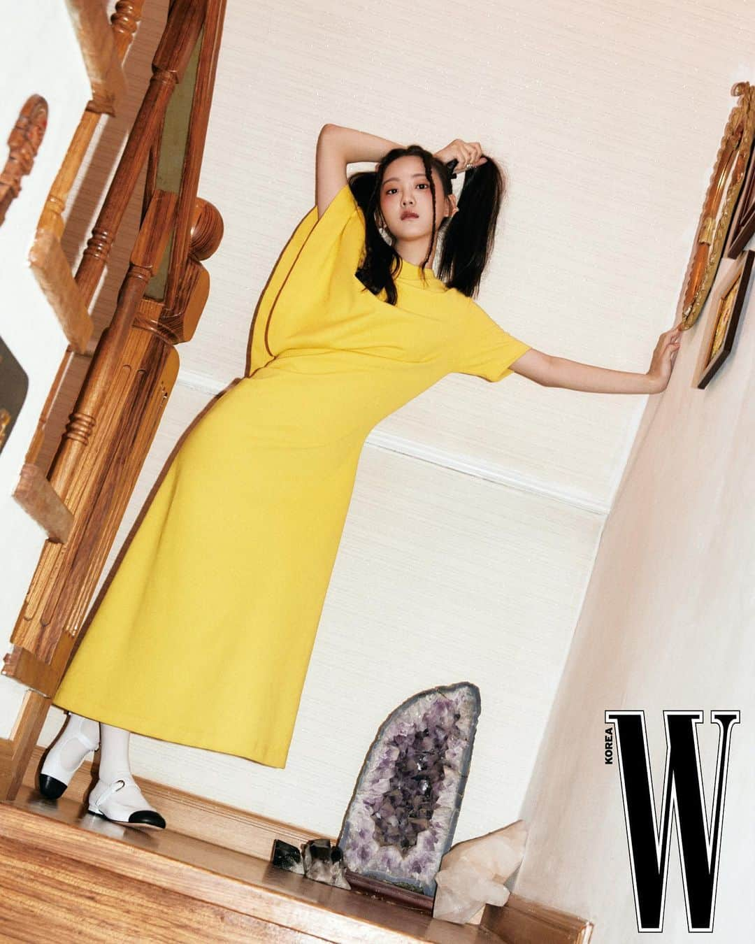 チョ・イヒョンさんのインスタグラム写真 - (チョ・イヒョンInstagram)「@wkorea」2月23日 19時50分 - yihyun_1208