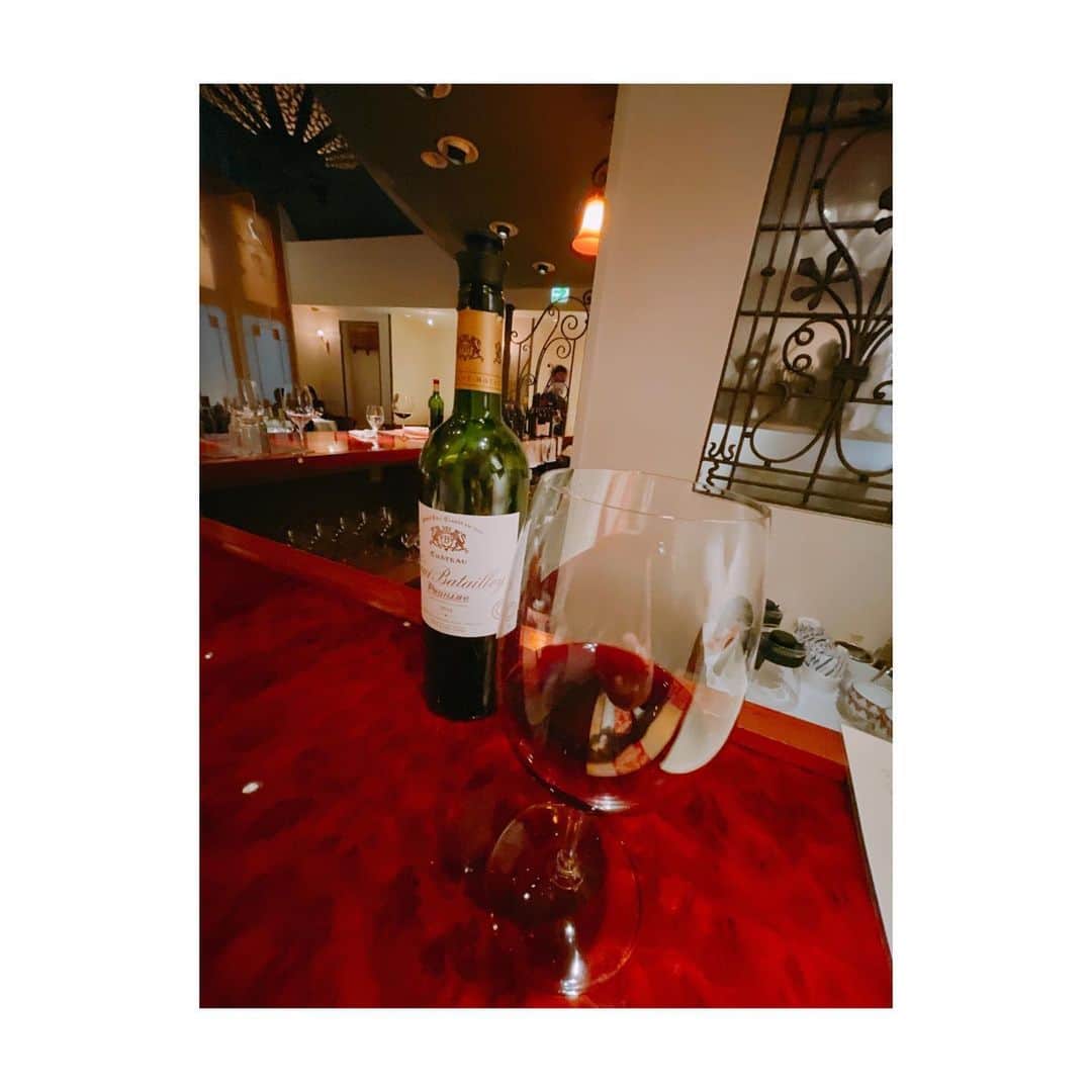 森田真以さんのインスタグラム写真 - (森田真以Instagram)「🍷 この時期にテラス席があるのはとっても助かる！ ちょっと寒いけど…❄️ . . . #wine #rooftop #tokyo」2月24日 19時49分 - morita_mai