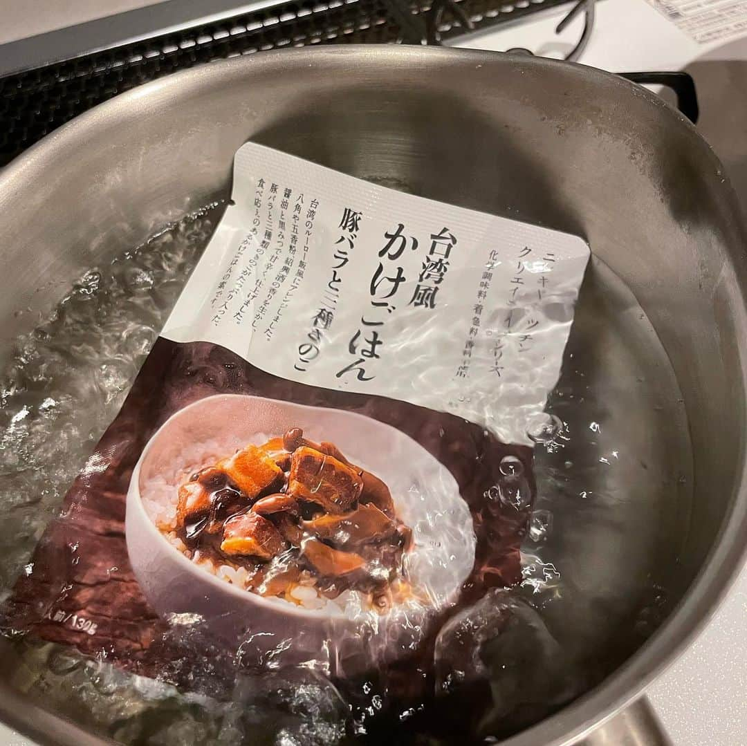 イモトアヤコさんのインスタグラム写真 - (イモトアヤコInstagram)「・ #かきこみ飯」2月24日 20時23分 - imotodesse