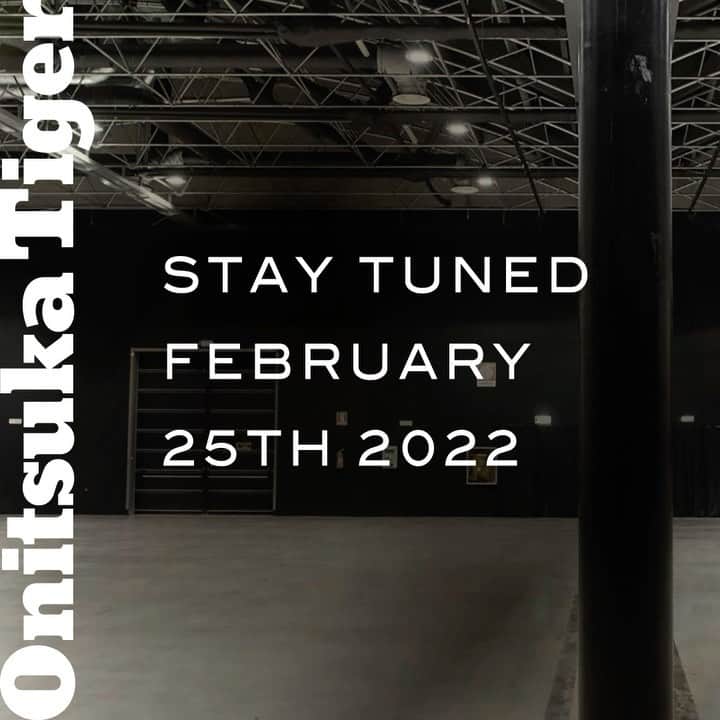 Onitsuka Tigerのインスタグラム：「The world of Onitsuka Tiger, as expressed by @andrea_Pompilio, ​ will go live tomorrow Friday, February 25, 2022 at 2pm CET during #MilanFashionWeek.​ Live streaming available here and our YouTube channel.​ #OnitsukaTigerAW22 #OnitsukaTiger」