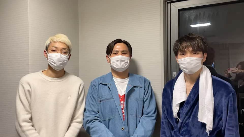 池田真一のインスタグラム：「久しぶりにやります！  ダブルアート真べぇの気になる 後輩こっちこっち〜!! 〜ラニーノーズ編〜  今回はラニーノーズの丸裸にします！ほんまに全裸にもするので絶対に見てください！」