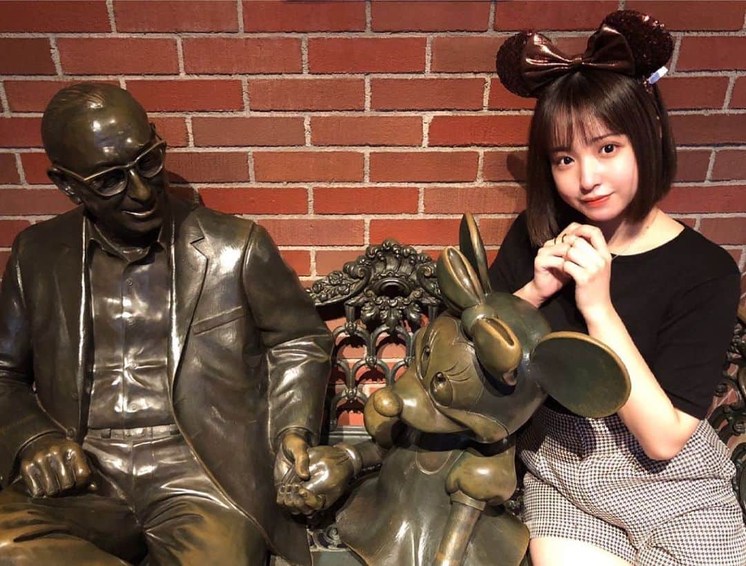 のインスタグラム：「. 2/23に25歳になりました💫  お祝いメッセージたくさんありがとうございました☺︎  写真は少し前の🐭」