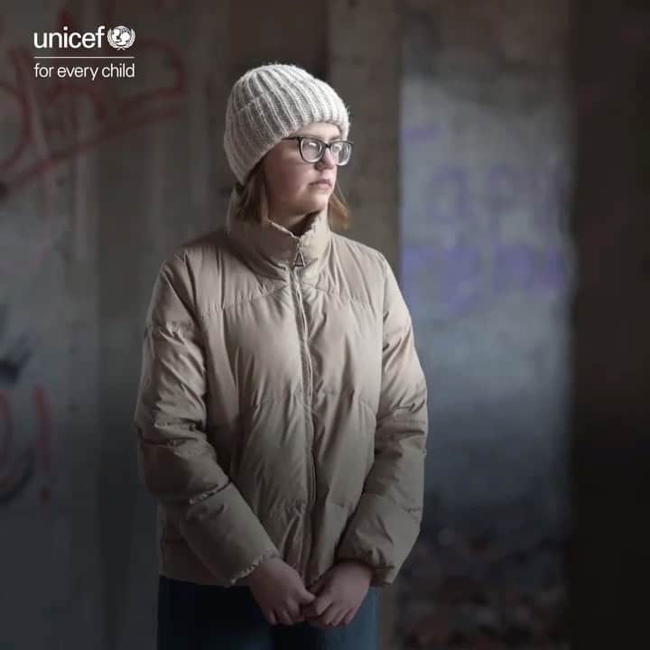 チェ・シウォン（SUPER JUNIOR）のインスタグラム：「The children of Ukraine need peace, desperately, now. @unicef」