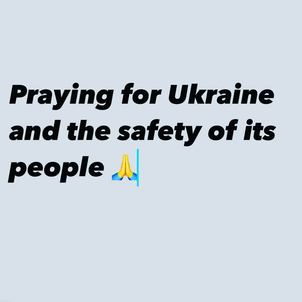 オルガ・キュリレンコさんのインスタグラム写真 - (オルガ・キュリレンコInstagram)「#pleasestopthewar #ukraine 💔」2月25日 6時49分 - olgakurylenkoofficial