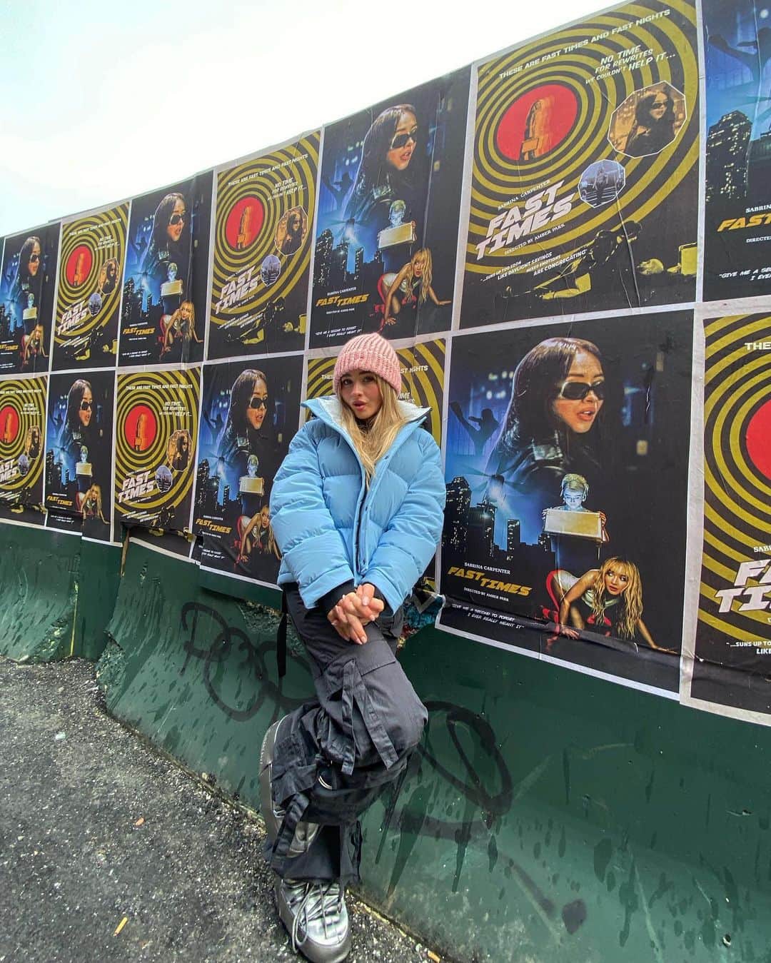 サブリナ・カーペンターのインスタグラム：「she meant that shit!   thanks for the overwhelming love <33」