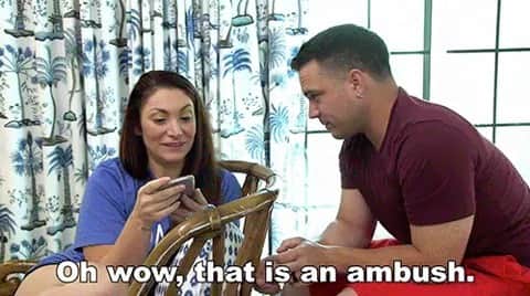 ディーナ・ニコール・コルテーゼのインスタグラム：「Hmmmm what are me and @cbuckner_ up to tonight 🤨🧐 tune into an all new episode of #jsfamilyvacation tonight on mtv at 8pm est 🥳」