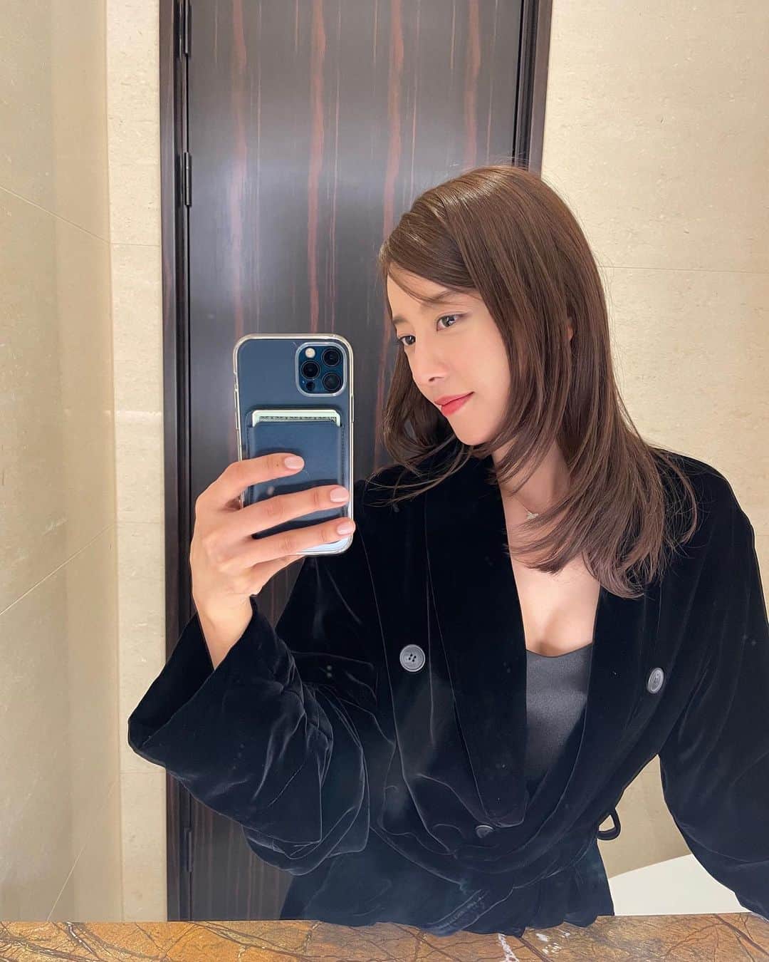 チェ・ユンソのインスタグラム：「2월의 마지막 주말💛」