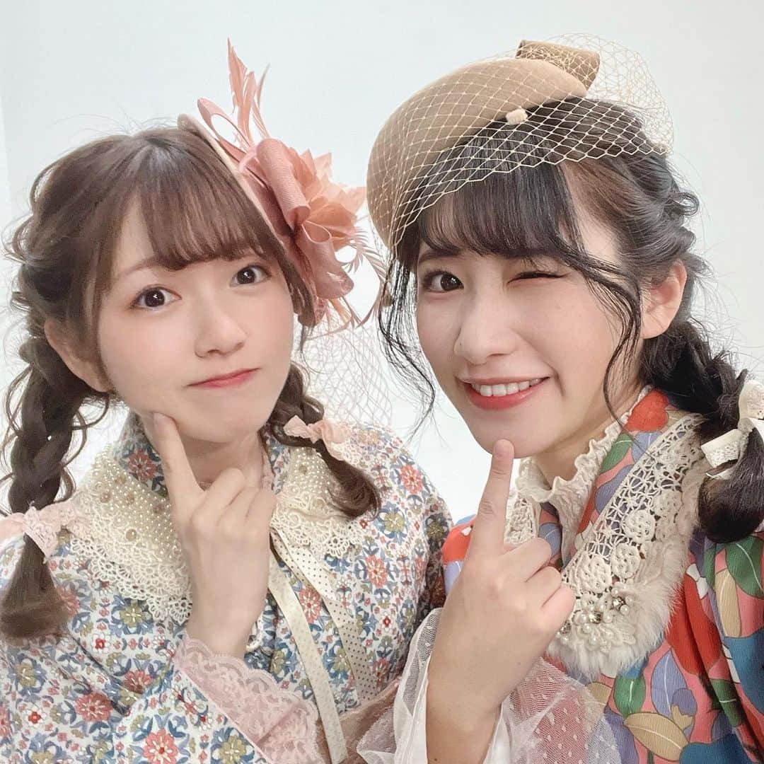 加藤一華のインスタグラム：「. 第３回推しペア投票開催❣️ YouTubeとTikTokで盛り上げていきます🙌  今日は #いちどみ で☝️🍠 ＼ TikTokメドレー歌ってみた♬ ／ 動画はもう見てくれたかな？！  ２回目のいちどみペア👏 さらに新しい挑戦してます！ 連覇出来るだろうか…！？💙💜  今回は動画の高評価も投票に入るよ👍 TikTok共有と合わせて応援よろしくね🌟  他のペアの動画も最高だから 楽しみにしててーー！！！🤣✨  #いちどみ #推しペア投票  #第3回推しペア投票  #ボンボンTV」