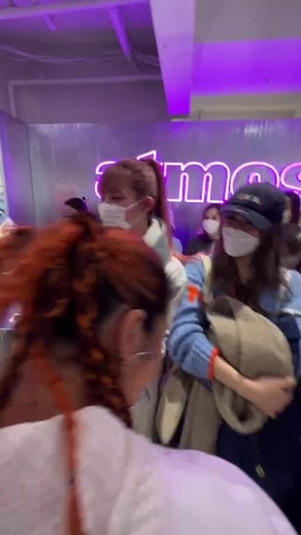 AIのインスタグラム：「#atmospink #harajuku #renewal #party   ㊗️Congrats on @atmos_pink_official   🔥Thank you always @riehata @officialrht @djhirakatsu   またね〜 @yurinoxx @annababychan__」