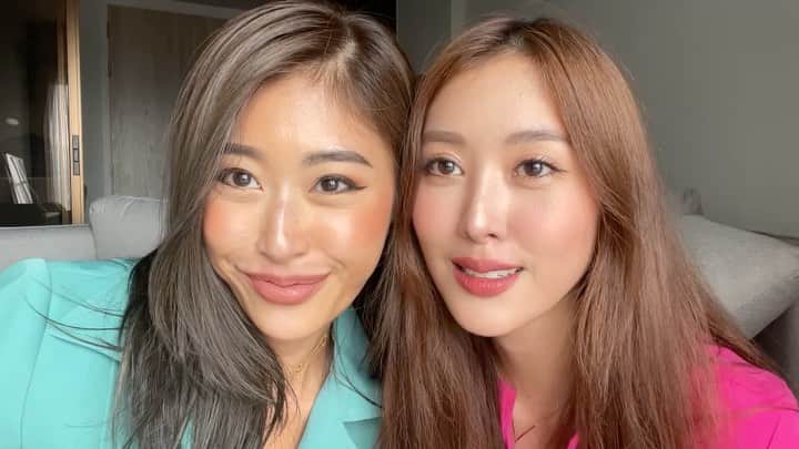 イプシー・キーラティのインスタグラム：「พ่อแม่บอกลูกที สวีทกัน40ปี มีเคล็ดลับอะไร?!? 💘🙌🏽 ep.สัมเส้นทางความรักพ่อแม่แบบจัดเต็ม! อยากรู้มานาน เห็นเค้าน่ารักกันทุกวัน เคยตีกันเรื่องอะไร? ทำยังไงให้คบกันยาว? 🤟🏽😊 @gypdad & @gypmom  #ยิปย่อย 🤏🏽🤏🏽」