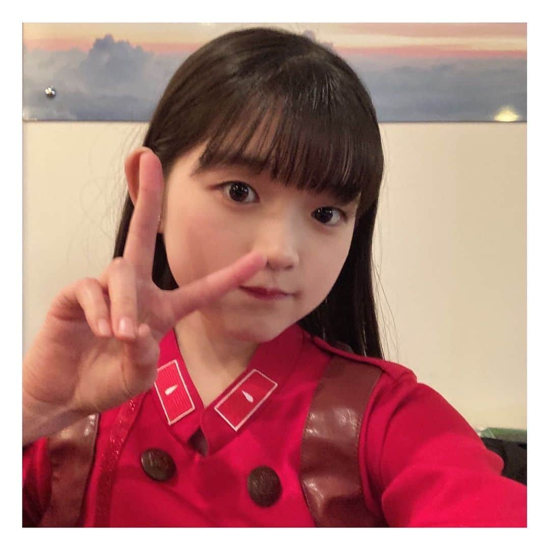 ANGERMEさんのインスタグラム写真 - (ANGERMEInstagram)「. こんばんは！#松本わかな です🙉  本日二つ目の投稿✨  今週の#真夜中にハロー! は見ましたか？😁  私たち#アンジュルム　が#大器晩成　を歌いました🤗  久しぶりの赤衣装で嬉しい❤️  初めてのドラマ撮影で緊張しましたが、貴重な経験ができて、すごく楽しかったです☺️  #アンジュルム#神ッション」2月25日 20時37分 - angerme_official