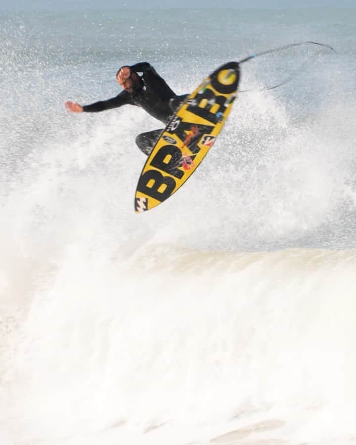 イタロ・フェレイラのインスタグラム：「Aff maria homi 🔥  🎥 @if15sports  #surf」