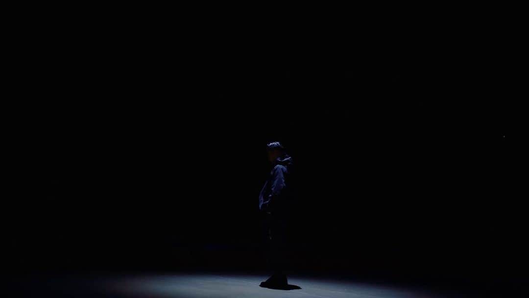 WILYWNKAのインスタグラム：「【NewMusicVideo】 WILYWNKA - Don't Forget feat. ISSUGI (Prod. tofubeats)  https://youtu.be/AK4wiY1ynJ4   @dogear_gram  @tofubeats @takuto_sbs  @onepercent.jp」