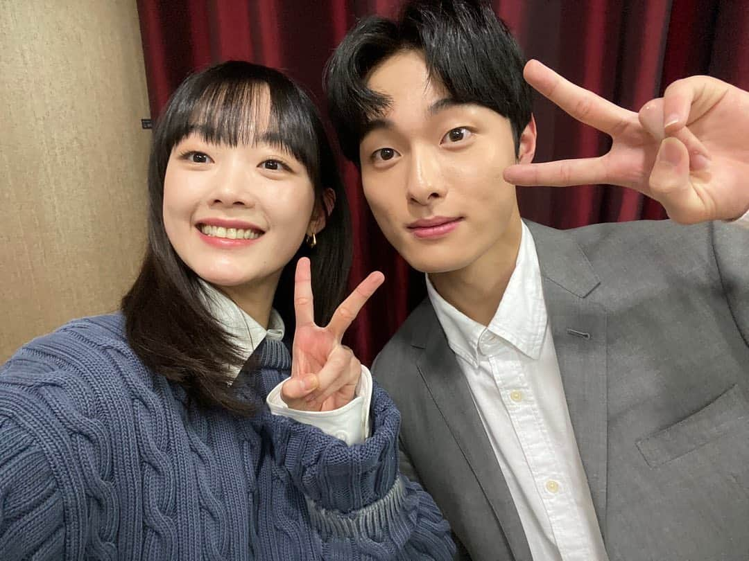 ユン・チャンヨンさんのインスタグラム写真 - (ユン・チャンヨンInstagram)「오늘 밤   #유희열의스케치북 with @leeyoum262」2月25日 21時21分 - yooncy1