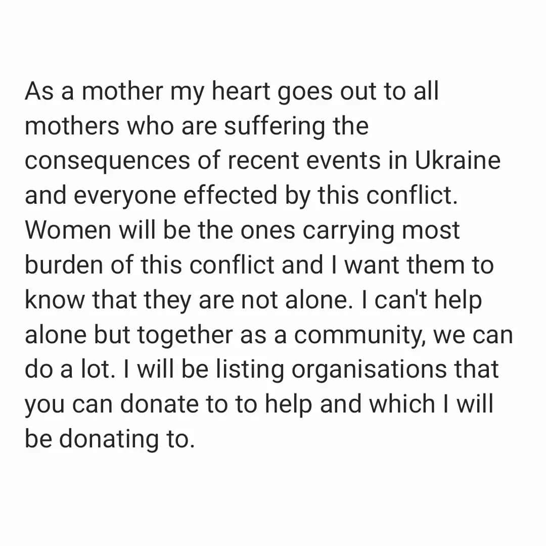 ナタリア・ヴォディアノヴァのインスタグラム：「As a mother my heart goes out to all mothers who are suffering the consequences of recent events in Ukraine and everyone effected by this conflict. Women will be the ones carrying most burden of this conflict and I want them to know that they are not alone. I can't help alone but together as a community, we can do a lot. I will be listing organisations that you can donate to to help and which I will be donating to. ----- Как мать в случае любых потрясений я могу думать только о детях. В эти дни мое сердце и мысли с матерями и женщинами, которых уже коснулось и ещё может коснуться происходящее в Украине, я думаю только о них и их детях. В одиночку я, конечно, не смогу помочь всем, но вместе мы можем сделать очень и очень многое. Я внимательно изучаю и скоро начну делиться данными благотворительных организаций, которые помогают пострадавшим, буду жертвовать сама и призываю вас тоже жертвовать и делиться информацией.」