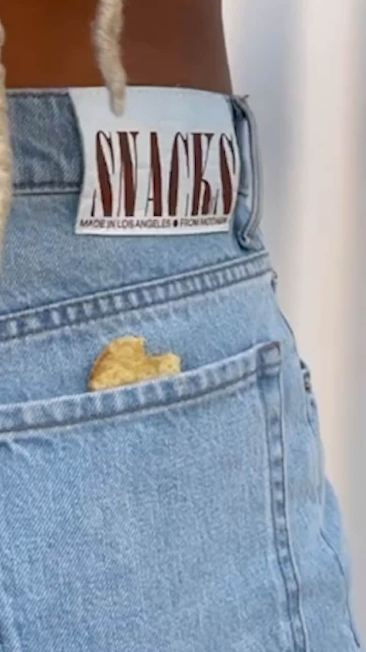 motherdenimのインスタグラム：「Chip Chip Hooray! @charitylikesbeards In The Yummy Puddle in Delicious Memories #MOTHERmadeyousnacks」