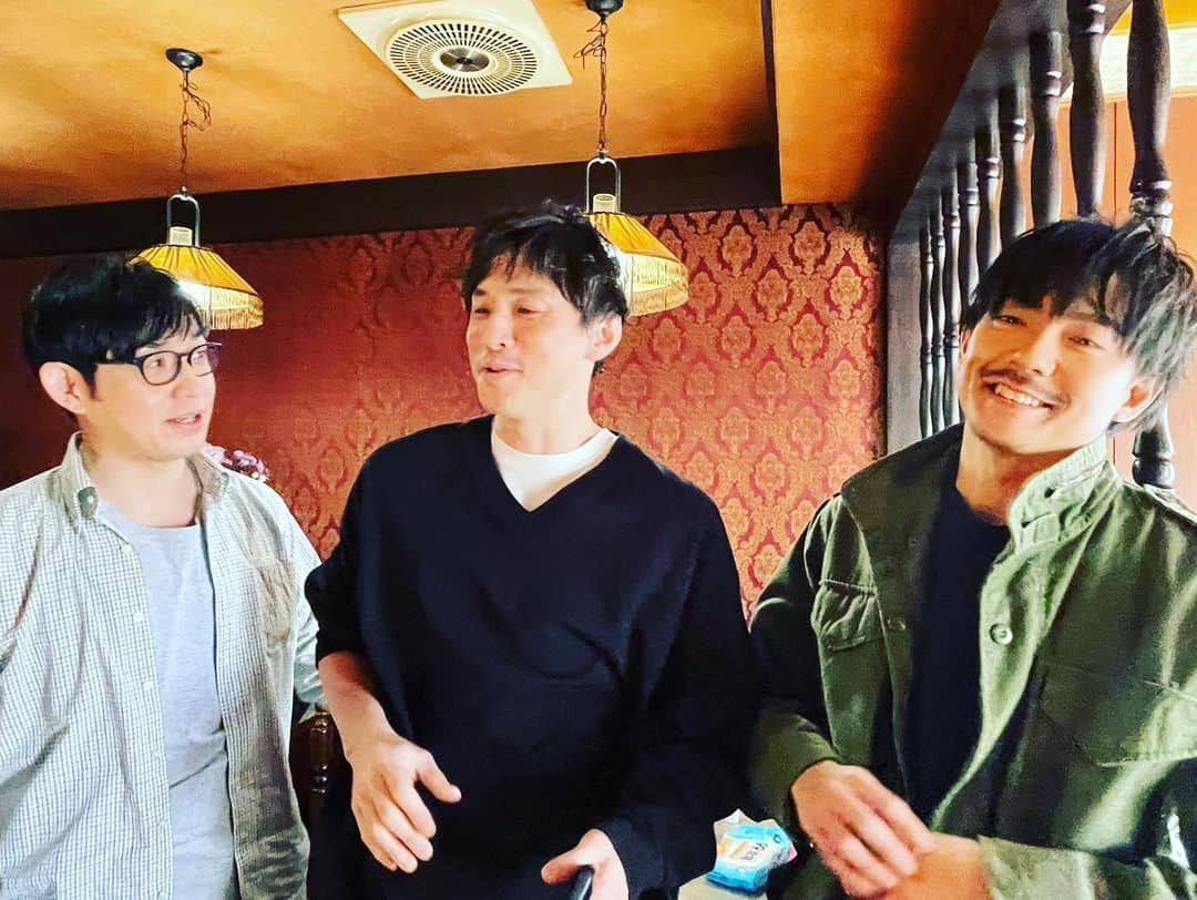 長田成哉さんのインスタグラム写真 - (長田成哉Instagram)「「真犯人フラグ」 いよいよ最終回、明日。 最後まで、お見逃しなく。  #真犯人フラグ #週刊追求 #週刊上原 #週刊千ちゃん #おしまいだよ #プロキシマ乗っ取った風に撮らせてと #俺が演出しました #先週出てきたボロボロの馬場ちゃんも #さぁいよいよラスト #ぜひ」3月12日 13時26分 - seiyaosada