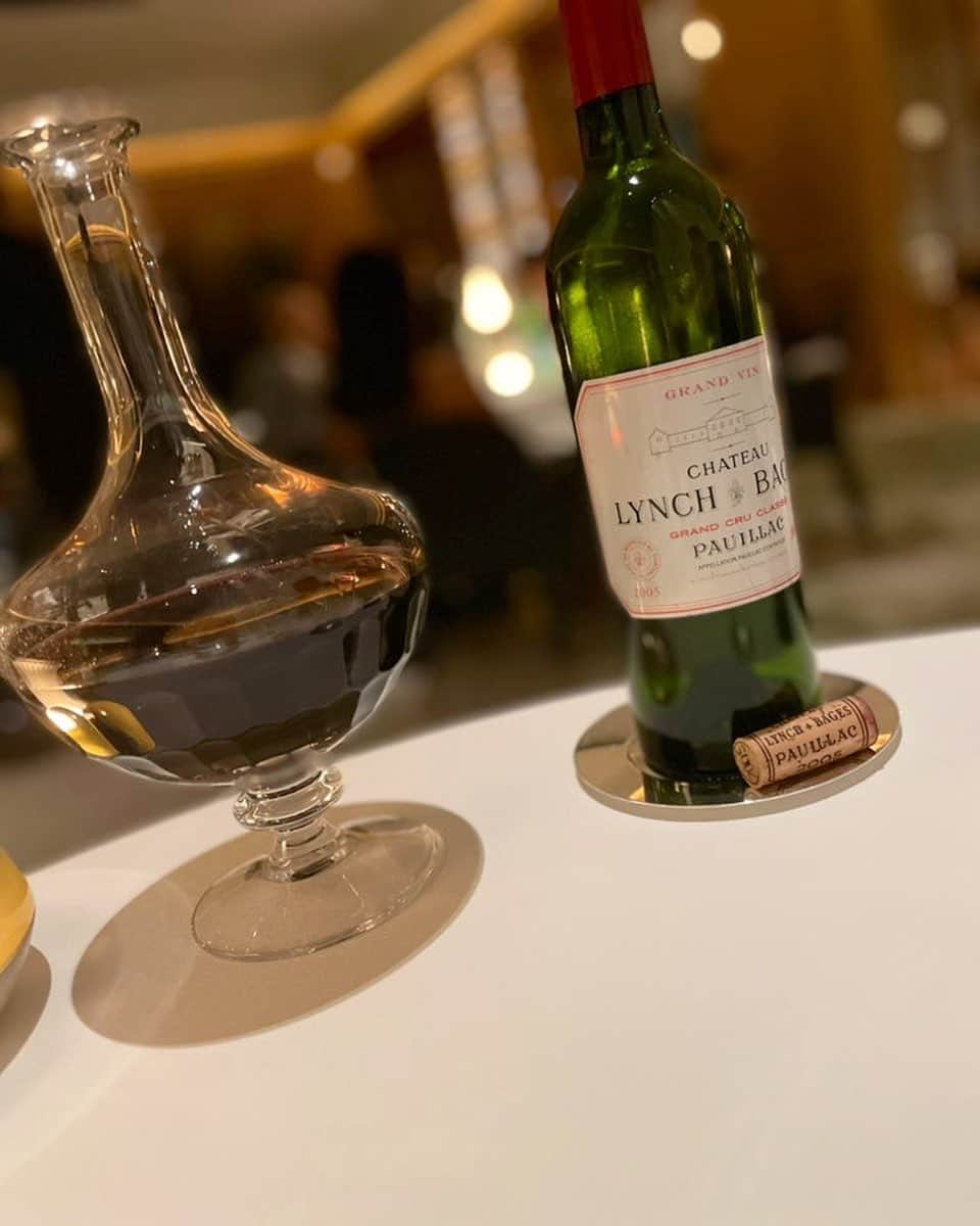 荒木レナのインスタグラム：「lynch bages🍷  Wine tastes good in 2005👍❤️  #alainducasse #lynchbages #赤ワイン🍷 #ワインスタグラム」