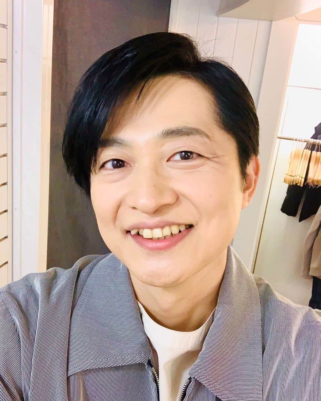 下野紘のインスタグラム：「どういう放送になるか分かりませんが…⁣ 3月4日(金)、3月8日(火)ともに26:55〜 フジテレビ『ポップハライチ』という番組に、ゲスト出演いたしますっ‼️⁣ 良かったら、観てやってくださいなっ😆 ⁣ ⁣ #HiroShimono #下野紘 #ShimonoHiro」