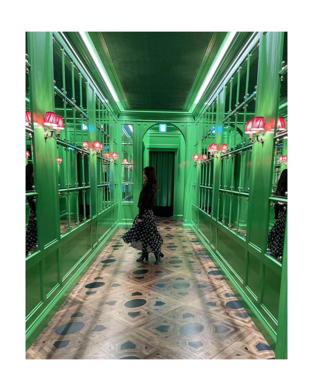 のインスタグラム：「Gucci Osteria da Massimo  Bottura Tokyo🧃🧤🫑🦖💚」