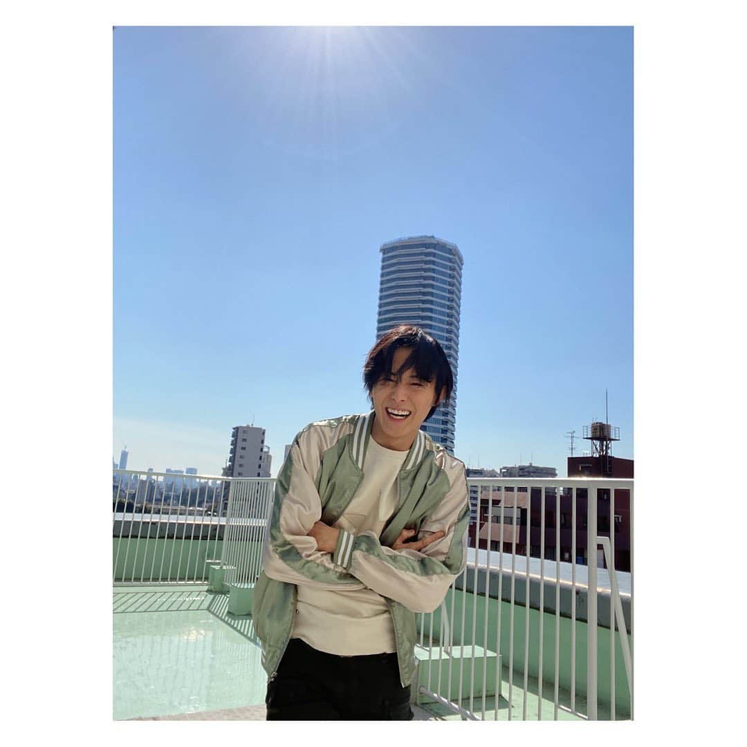 猪野広樹のインスタグラム：「「ナミヤ雑貨店の奇蹟」初日無事に終演。　お越し下さったみなさまありがとうございました！ 素敵な物語に携われて光栄…！  千秋楽までどうか走り切れますように！」