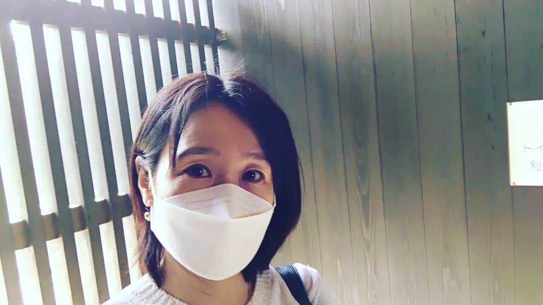 上田悦子のインスタグラム：「今日は一日 奈良でお仕事🎤 詳しくはまたお知らせしますね🌸  #いいお天気に恵まれて☀ #私は奈良派🦌」