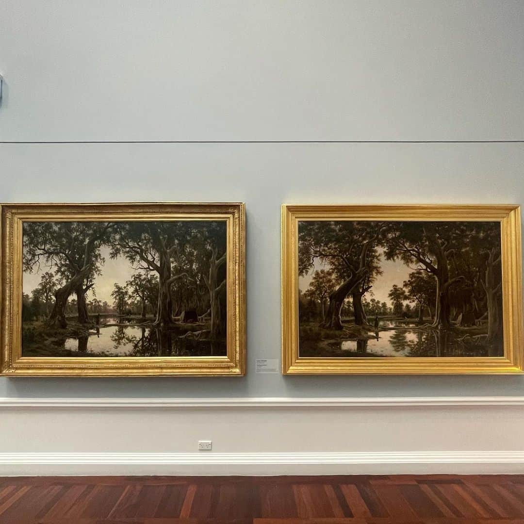 広瀬ななのインスタグラム：「最後の写真はなんとなく。 ・ ・ ・ ・ ・ #artgallery #southaustralia #adelaide #landscapepainting #風景画 #アデレード #美術館」