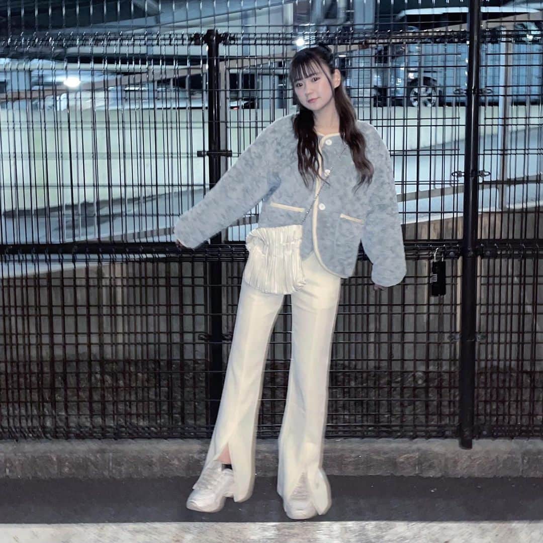 比屋根香音さんのインスタグラム写真 - (比屋根香音Instagram)「・ 最近風が冷たすぎる！」2月27日 17時49分 - 0329.kanon
