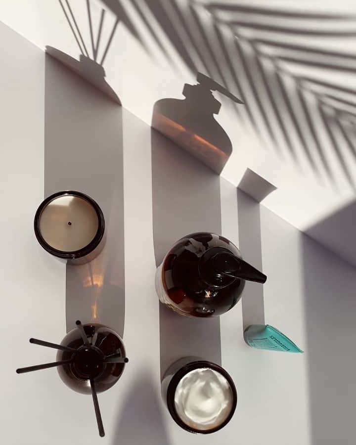 カンパニードプロバンスのインスタグラム：「J-3 🚀 Quelque chose se prépare chez La Compagnie de Provence... #ComingSoon⁠ --⁠ Something is brewing at La Compagnie de Provence... #ComingSoon⁠」