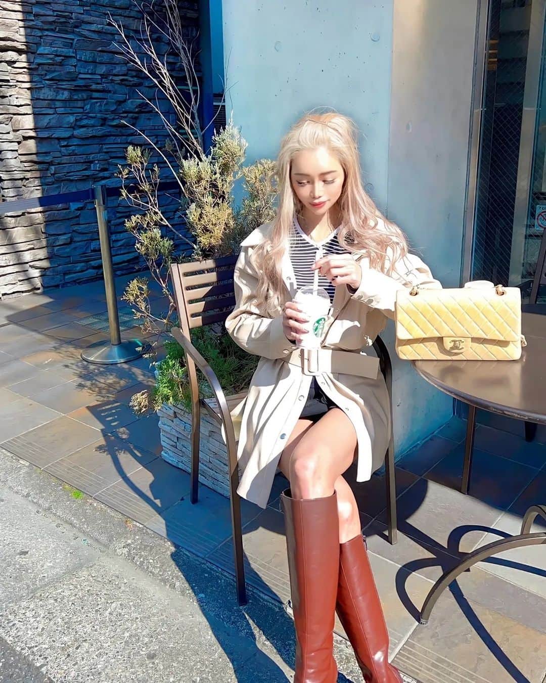 藤木そらさんのインスタグラム写真 - (藤木そらInstagram)「.⁡ ⁡.Starbucks' new drink was fruity and delicious 😍✨❗ I love Starbucks too much 365 days 😍✨‼ ️⁡ ⁡.⁡ ⁡.⁡ ⁡.スタバの新作美味しすぎた🥺❗💕下北沢にお散歩day✨💘⁡ ⁡.⁡ ⁡.365日スタバさん😍✨💕らぶ💙⁡ ⁡.⁡ ⁡.⁡ ⁡.最近ついに @_coco_vintage_ デビュー😍✨‼️ ヴィンテージCHANEL種類豊富ですごい💕⁡ ⁡.⁡ ⁡.⁡⁡ ⁡.⁡渋谷駅近だし、ちょいちょい新作ないか買おだそっと🙈💕💭⁡ ⁡.⁡ ⁡.⁡ ⁡.⁡ ⁡.⁡ ⁡.⁡ ⁡.⁡ ⁡. ⁡.⁡ ⁡. ⁡.⁡ ⁡.⁡ ⁡.⁡ ⁡.⁡ ⁡.#下北沢カフェ  #下北沢  #カフェ巡り  #cocovintage  #chanel #シャネル #vintagechanel  #シャネルトップス  #シャネルバッグ  #オシャレさんと繋がりたい  #ココヴィンテージ  #スタバカスタム  #スタバ新作  #さくらカシスストロベリー白玉フラペチーノ」2月27日 19時17分 - sorafujiki