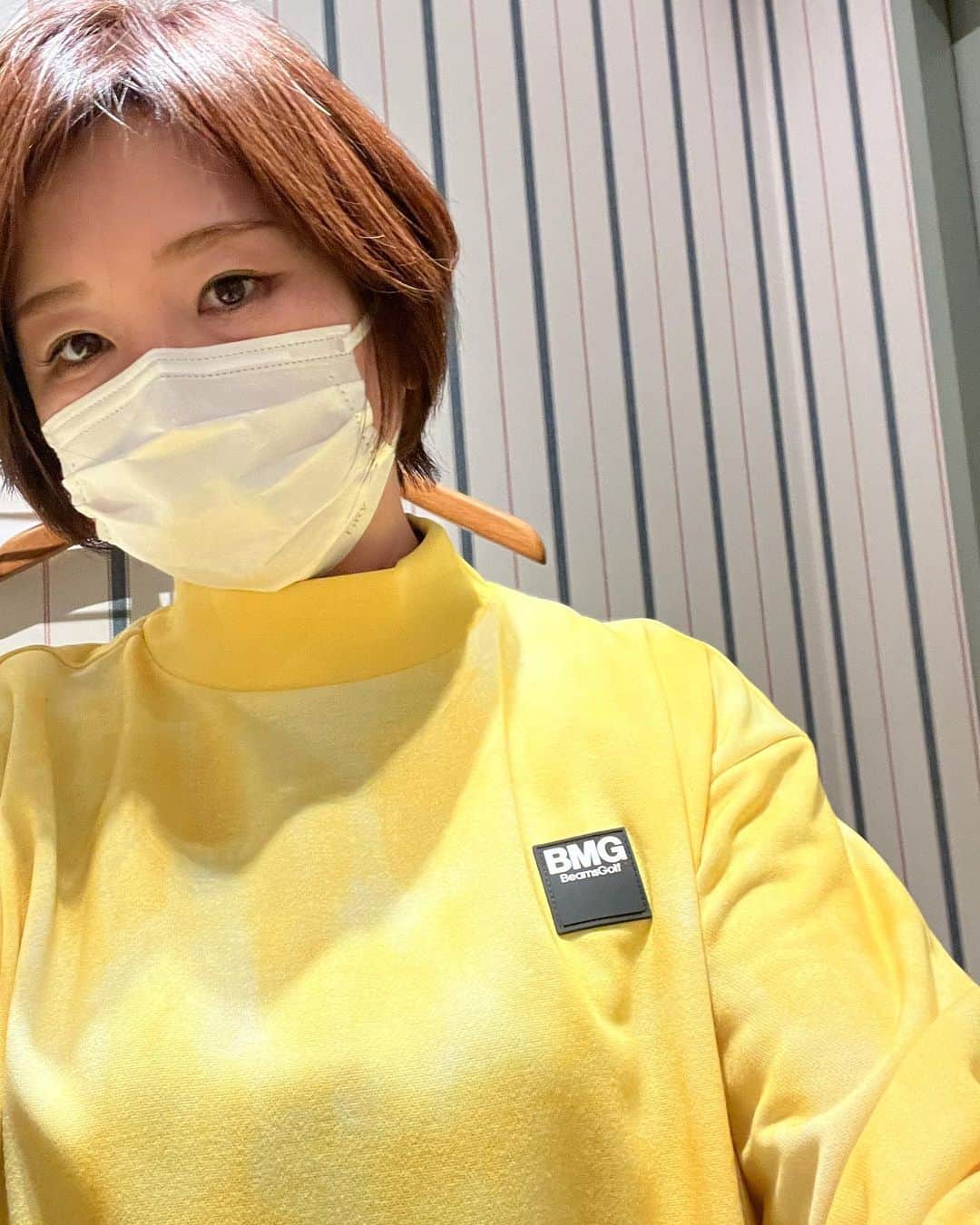 勝又優美さんのインスタグラム写真 - (勝又優美Instagram)「BEAMS GOLF、春の新作が続々とショップに並んで来ました！ こちらはメンズもあります☺️ カジュアルなコース⛳️や、トレーニングでも活躍しそう。 普段着でも可愛い💕 おススメです☺️ メンズもあります！ 気になる方はオンラインショップ、 全国のBEAMS GOLFショップでチェックしてください！  https://www.beams.co.jp/item/beamsgolf/tops/83130067444/?color=19  #beamsgolf  #2022ss  #勝又優美 #ゴルフ #ゴルフ女子 #golf #ゴルフコーデ #ゴルフウェア #ゴルフ女子コーデ #ゴルフレッスン #golfstagram」2月27日 20時34分 - yumi.katsumata