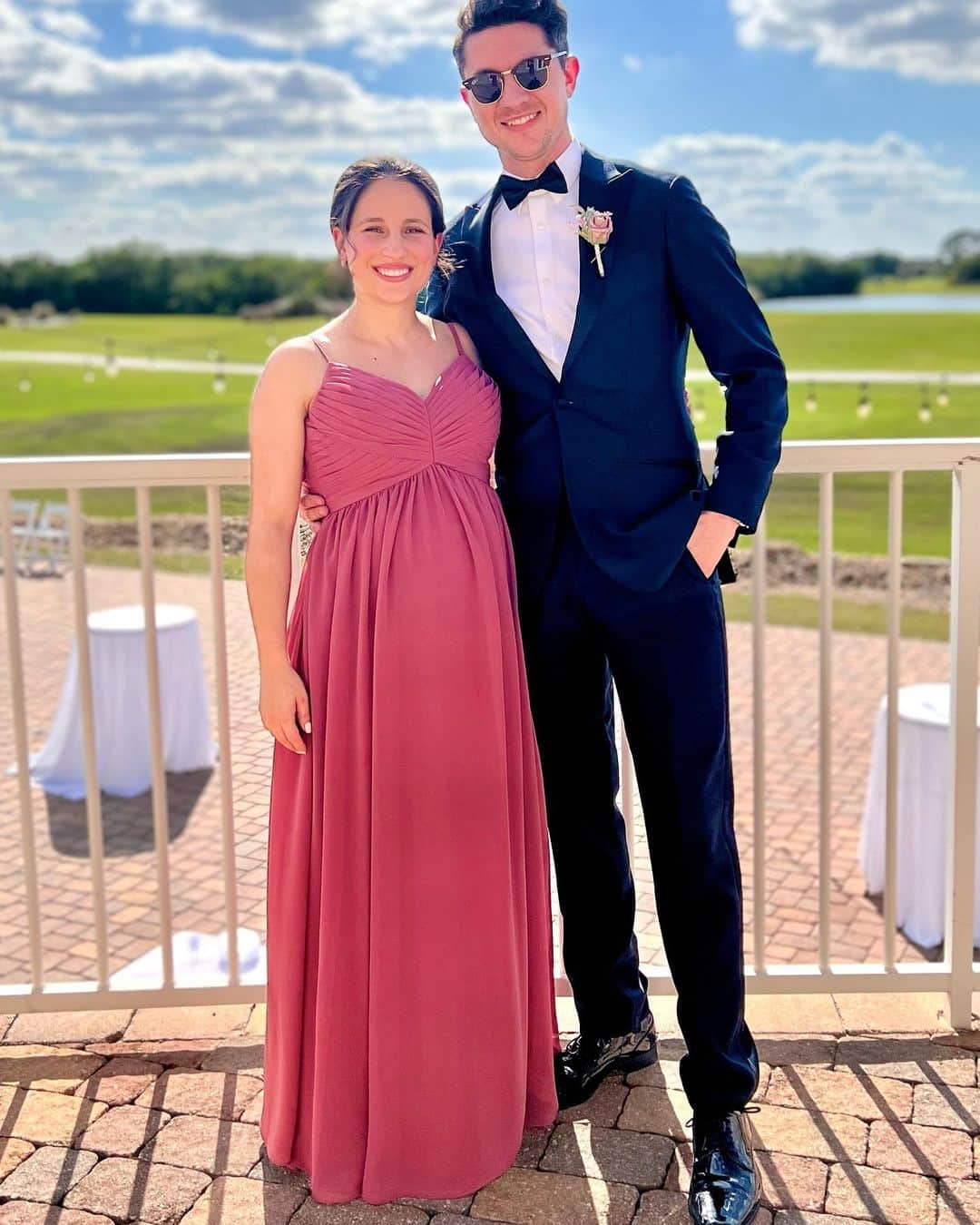 コリン・マクマヌスのインスタグラム：「🥂Mr. & Mrs. McDonald🥂」