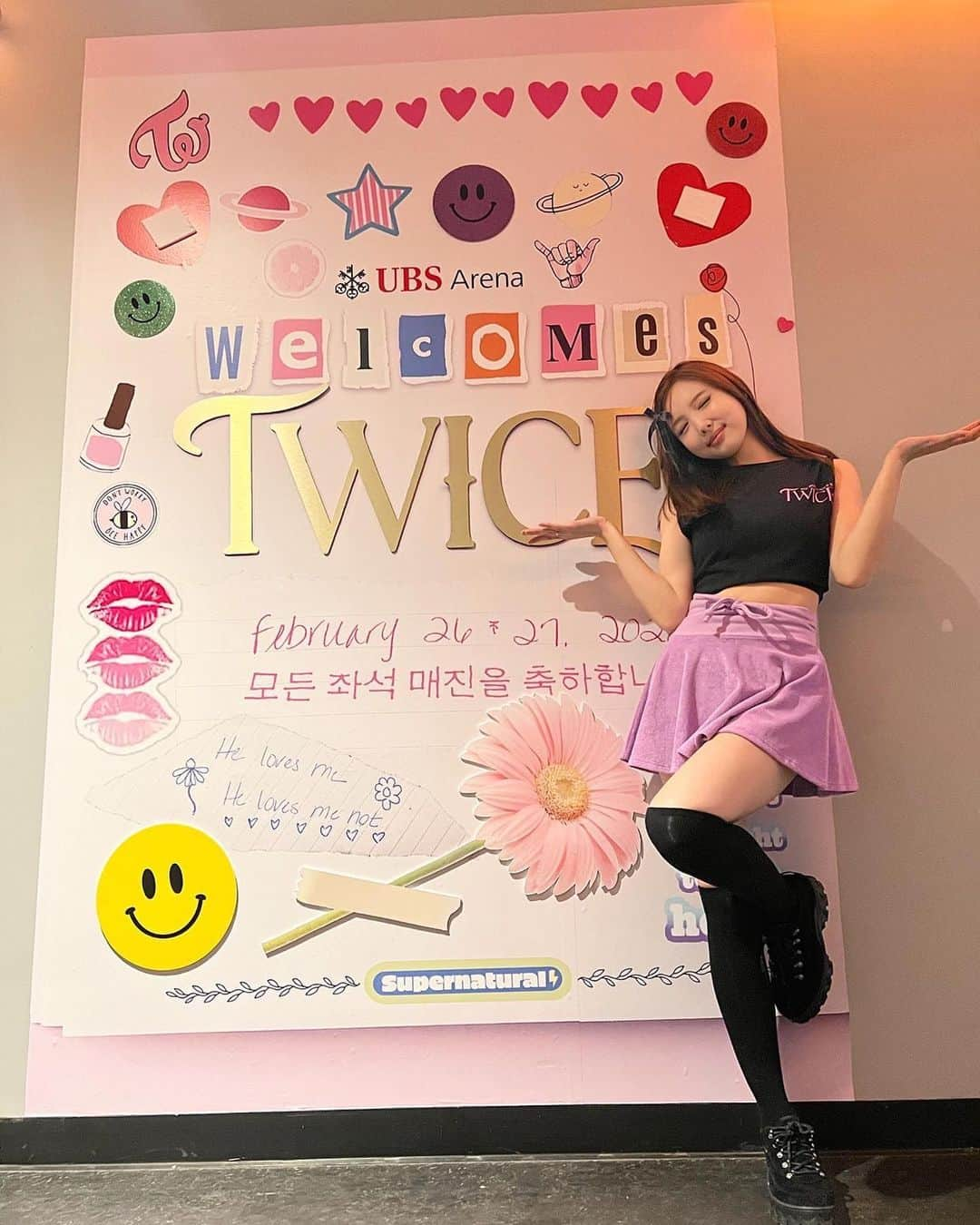 TWICEさんのインスタグラム写真 - (TWICEInstagram)「🎆🎨🔮New york 😈🍇💜」2月28日 2時45分 - twicetagram