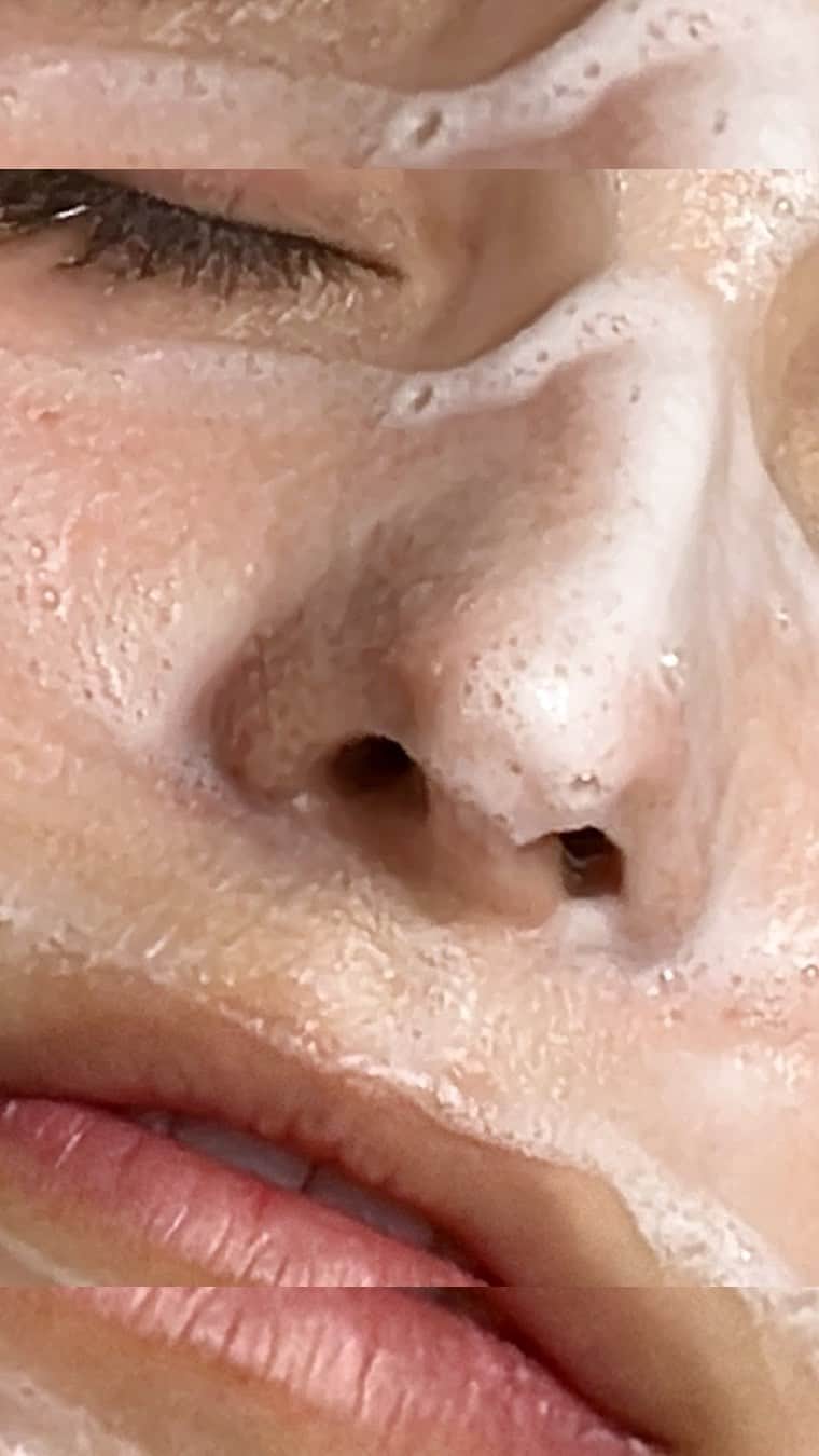 のインスタグラム：「Starting the week fresh with this cleansing reminder. Always wash your face in the morning to remove the night. Love these @drbarbarasturm bubbles. The store and clinic in mayfair is well worth a visit, just stunning. You can see my review of their facial on my saved highlights under “Facials”. #peonylimbeauty」