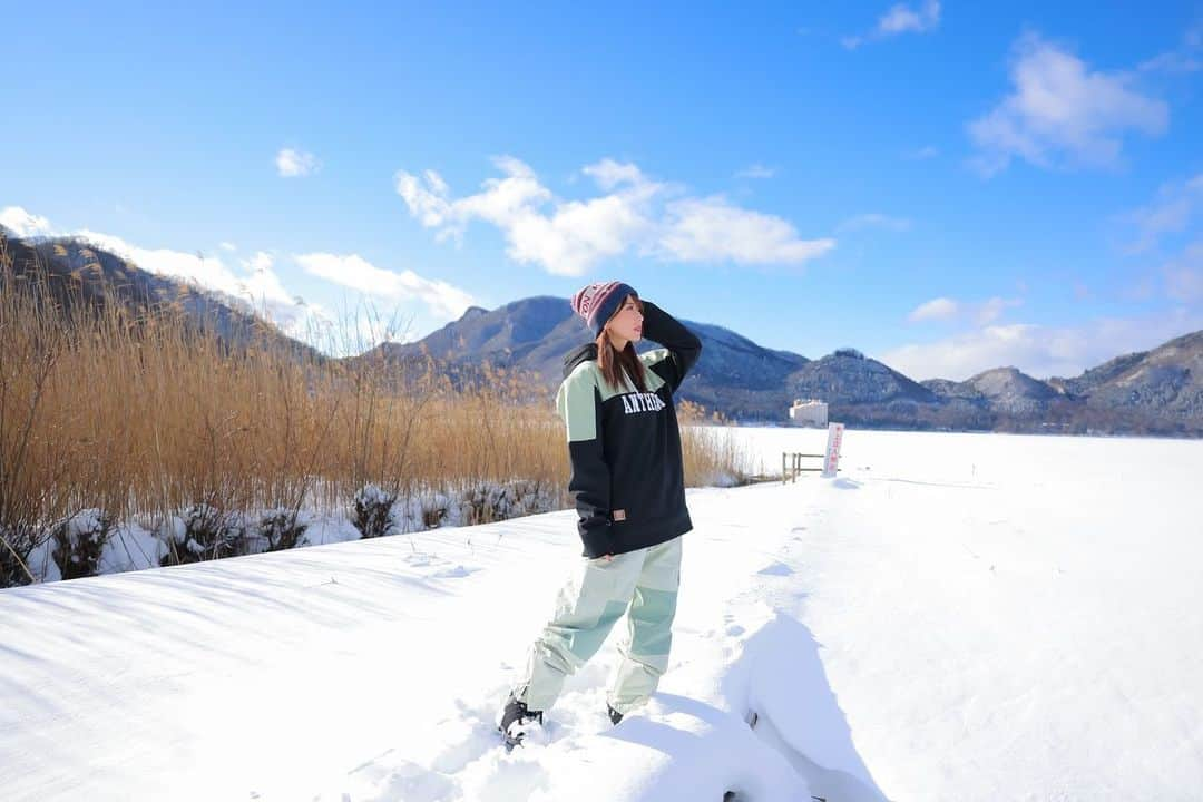 波多野結衣さんのインスタグラム写真 - (波多野結衣Instagram)「湖に雪が積もってる❄❄❄  phote(@hideto_photo ) . . #snow #雪  #湖 #lake #phote #写真  #波多野結衣 #波多野结衣」2月28日 11時59分 - hatachan524