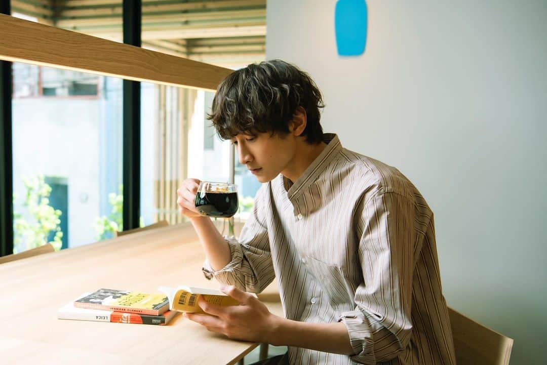 平岩享さんのインスタグラム写真 - (平岩享Instagram)「#小関裕太 #yutakoseki #kosekiyuta #pen#bluebottlecoffee #shibuya#bluebottlecoffeeshibuya  #ポートレート #portraitphotography #portrait #photo #photography #photographer #toruhiraiwa #平岩享」2月28日 14時30分 - hiraiwatoruphoto