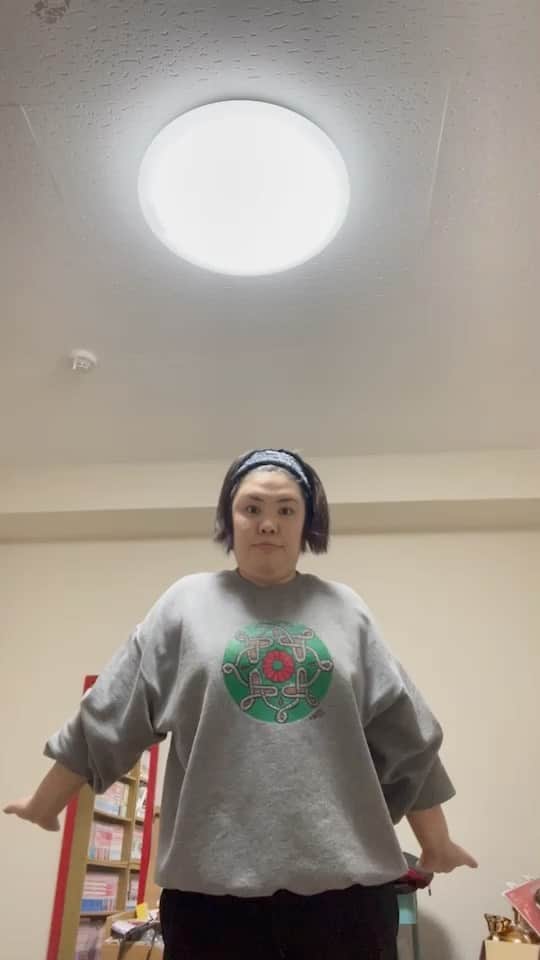 池田真一のインスタグラム：「こちらが漫才劇場のアイドル"くまま"のダンス動画です！ 全盛期のあややの1000倍迫力あります🤣」