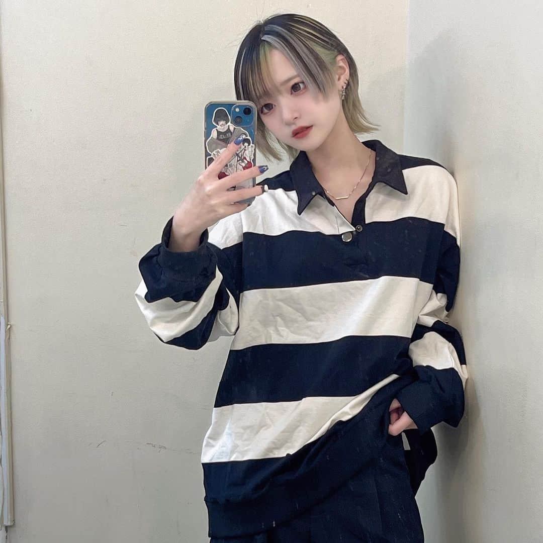 シノノメ＝ソラさんのインスタグラム写真 - (シノノメ＝ソラInstagram)「SHEINで買った服でコーデした◎ 今回の服のテーマは「SHEIN FOR ALL」 めちゃ安いしかわいいお揃いしよ(՞ . .՞)"  ↓お気に入り 1枚目トップス：7551967 2枚目アウター：8282452 クーポンコードは【SHSS9826】  今SHEINのアプリで ランウェイショーみれるらしい👀  @shein_japan  #SHEINforall #SHEIN #今日のコーデ #OOTD #ad」2月28日 19時00分 - tp__430