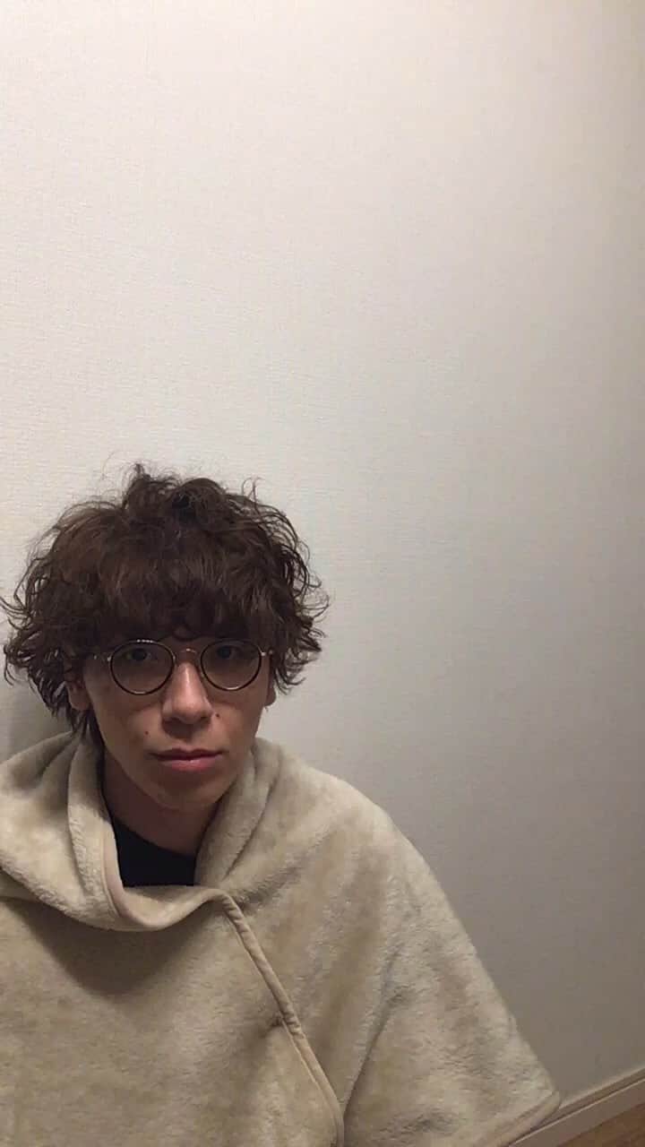 竹内サティフォのインスタグラム：「明日21時〜 しもりょーさん さとしさん  をお迎えしてインスタライブやります！よろしくお願いします！ #thechefcooksme #soulkids」