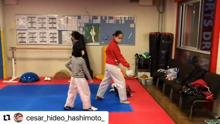のインスタグラム：「本日のキッズクラス^_^  #月曜日17時-18時キッズ(セザー先生/なみえコーチ) #月曜日19時-20時プムセ基礎(あすか先生) #月曜日20時-21時プムセ上級(あすか先生)」