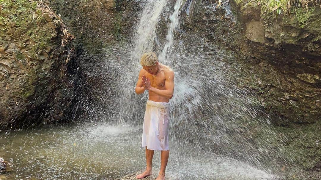 亀田京之介のインスタグラム：「. . . 何か起こそう！🔥  自分の考えで全て変わる！ やるぞ！」