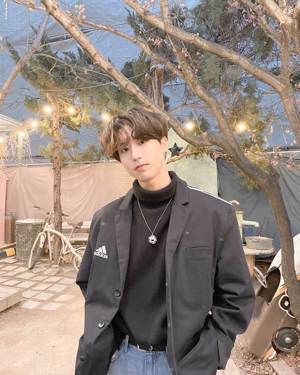 Stray Kidsさんのインスタグラム写真 - (Stray KidsInstagram)「이엔아 찍어줘서 고맙다 #OOTD#loveyou#STAY」2月28日 22時09分 - realstraykids