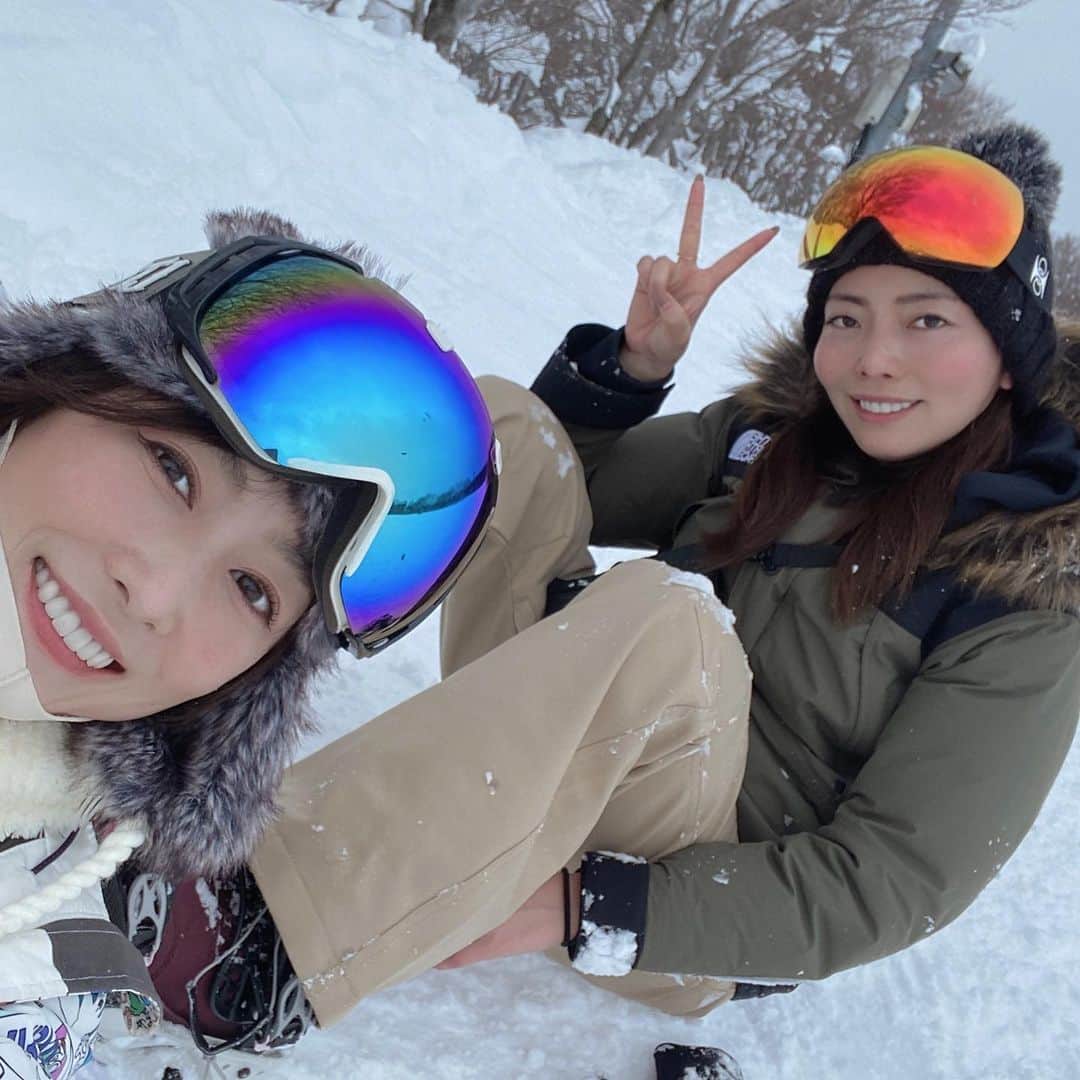 杏さゆりさんのインスタグラム写真 - (杏さゆりInstagram)「2月も終わり。hello3月。 3月は山に少し篭ろうかと思っております。。。 久々に1人スノボ山篭りw🏂 . #スノボ女子　#スノボ　#snowboardgirl #snowboard #杏さゆり　#SayuriAnzu」2月28日 22時54分 - anzu_sayuri_official