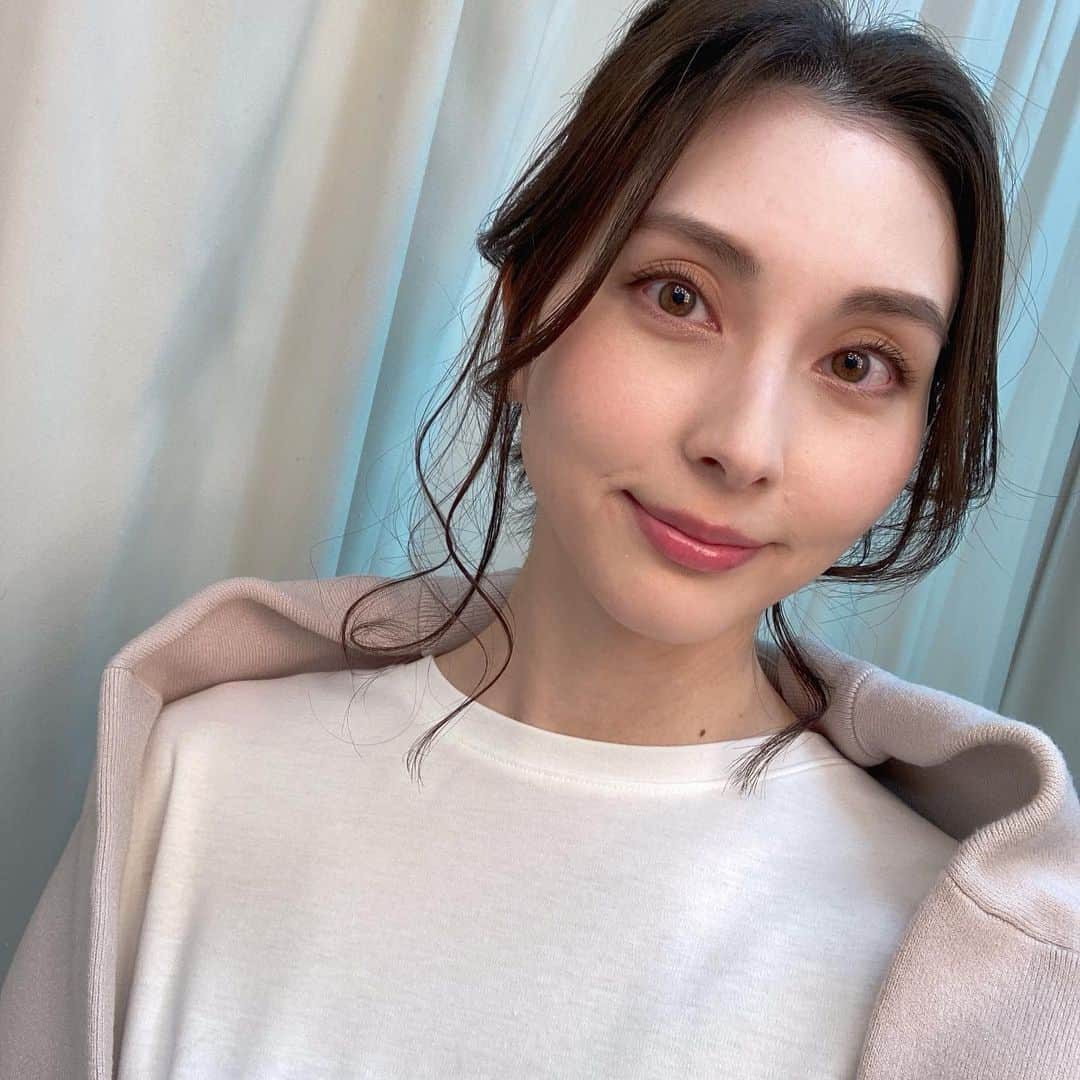 大塚まゆりさんのインスタグラム写真 - (大塚まゆりInstagram)「Shooting 📸 #model #fashion #fashionmodel #makeup #hairstyle #hairmake」3月1日 19時48分 - mayubaro