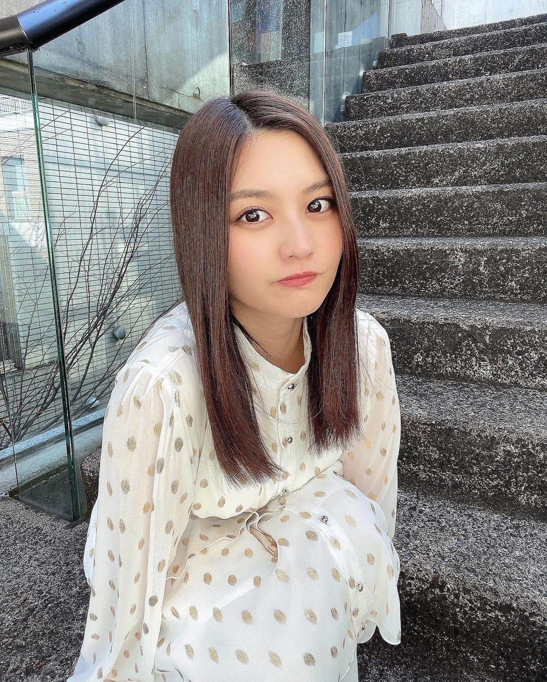 林ゆめさんのインスタグラム写真 - (林ゆめInstagram)「ぽかぽかなの嬉しい😌🤍 急に暖かくなった🥰  前の写真だからまだ髪の毛長い〜」3月1日 19時50分 - ___yuume.18