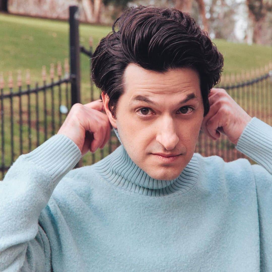 Men's Fashion Postさんのインスタグラム写真 - (Men's Fashion PostInstagram)「“…oftentimes it's a comfortable shirt or a vintage tee that has a fun graphic on it.” - Ben Schwartz   Check out our latest interview with the talented & funny @rejectedjokes only on MensFashionPost.com 📸 @selashiloni」3月2日 4時58分 - mensfashionpost